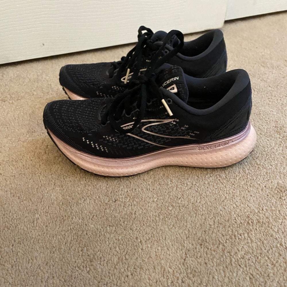 Brooks Women's Black and Light Pink Athletic Shoes